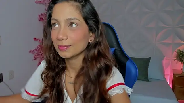 cora 22 online show from 04-09-26, 01:05