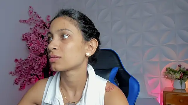 cora 22 online show from 04-10-26, 12:54