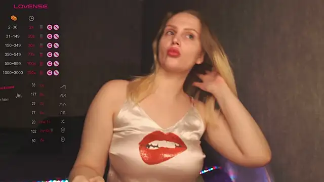 Snapshot of nutcrew chatting on 10-02-25, 08:27 nutcrew online show from 10-02-25, 08:27