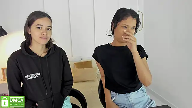 Snapshot of sexychanell_18 chatting on 02-18-25, 12:49 sexychanell 18 online show from 02-18-25, 12:49