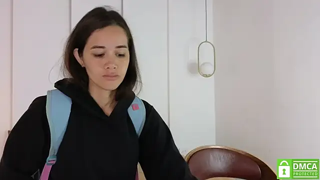 Snapshot of sexychanell_18 chatting on 10-13-25, 01:00 sexychanell 18 online show from 10-13-25, 01:00