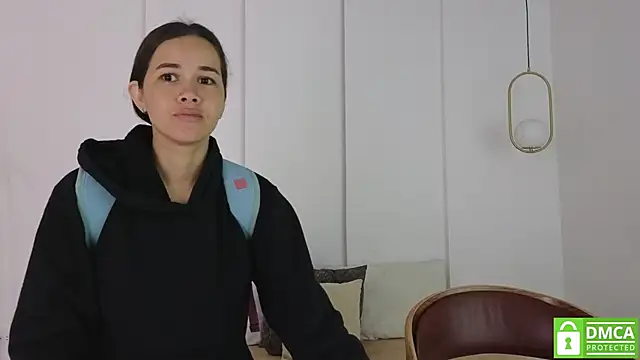 Snapshot of sexychanell_18 chatting on 10-15-25, 01:00 sexychanell 18 online show from 10-15-25, 01:00