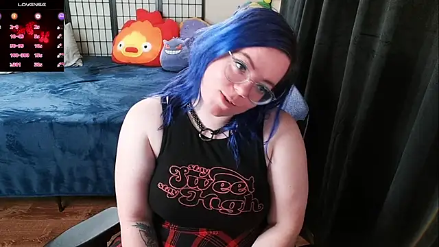 Snapshot of KiraSpitQueen chatting on 01-10-25, 05:37 KiraSpitQueen online show from 01-10-25, 05:37