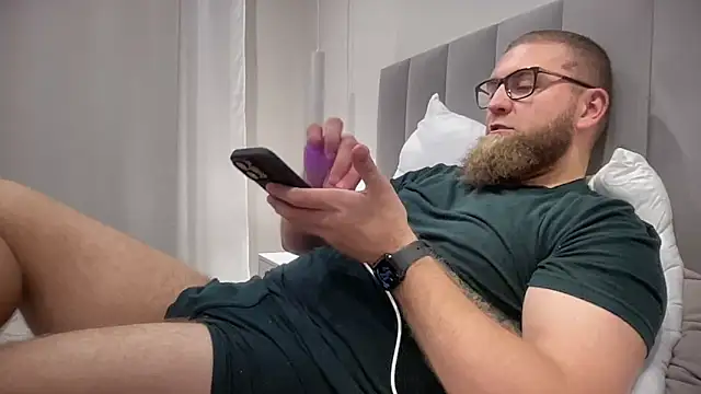 Bear bear  online show from 10-10-25, 02:38