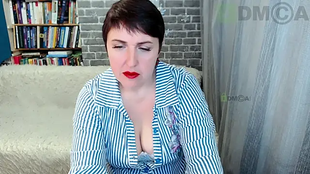 Rainbow lady online show from 12-22-25, 02:52