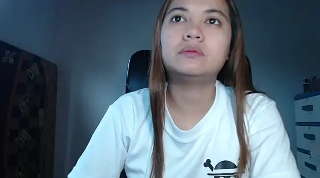 Snapshot of xTheLastVIRGINx chatting on 12-10-24, 03:30 xTheLastVIRGINx online show from 12-10-24, 03:30