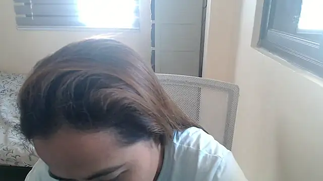 Snapshot of xTheLastVIRGINx chatting on 10-22-25, 06:35 xTheLastVIRGINx online show from 10-22-25, 06:35