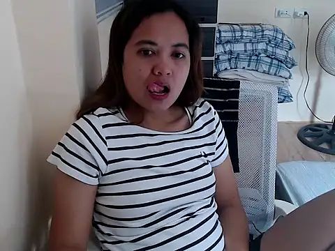 xTheLastVIRGINx online show from 02-10-26, 05:44