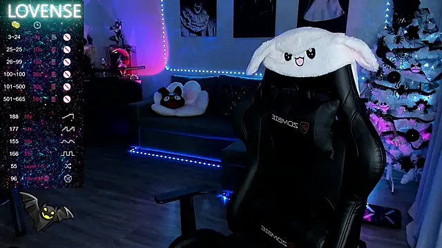 RachelQueen  online show from 01-01-25, 07:53