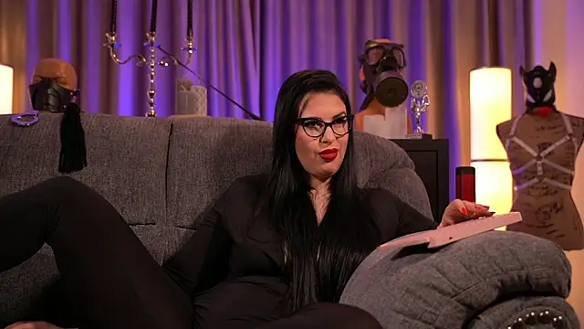 Snapshot of kelly_kent chatting on 01-10-25, 01:42 kelly kent online show from 01-10-25, 01:42