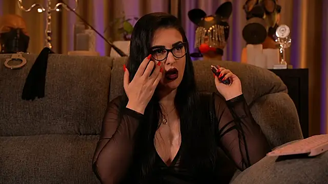 Snapshot of kelly_kent chatting on 11-11-25, 12:43 kelly kent online show from 11-11-25, 12:43