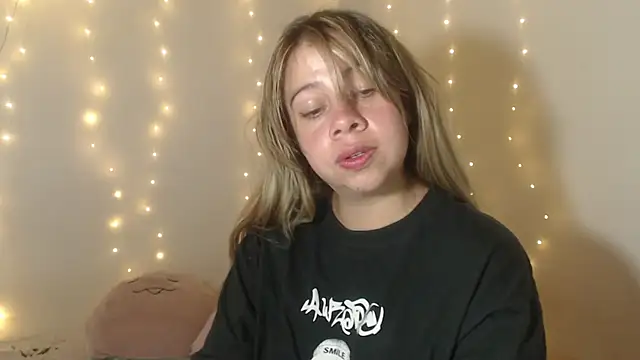 SweetSofty online show from 04-14-26, 10:16