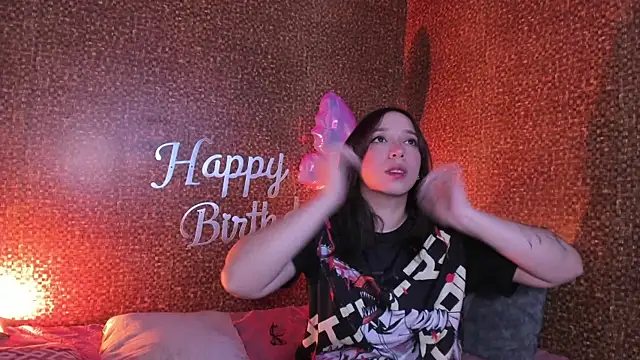 Apartment28 online show from 06-20-26, 02:03