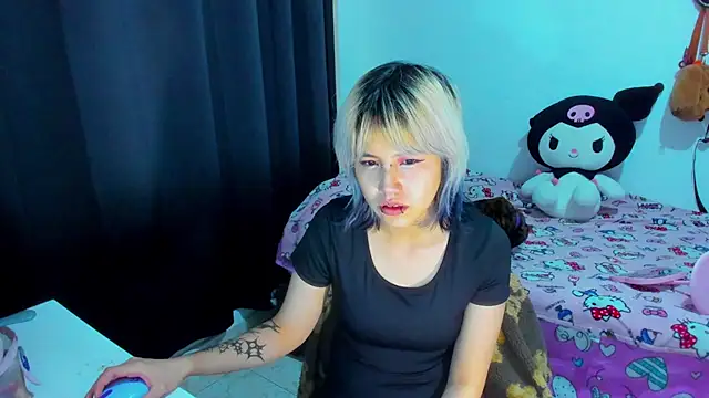 Snapshot of Akane-Mou chatting on 07-25-26, 02:31 Akane-Mou online show from 07-25-26, 02:31