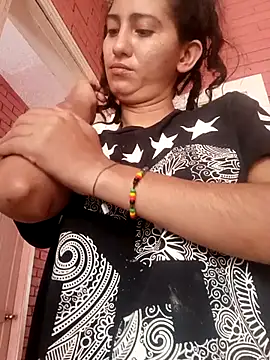 valeriaswang Lucas online show from 07-17-26, 03:39