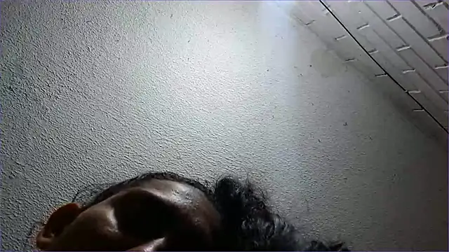 valeriaswang Lucas online show from 07-18-26, 07:06