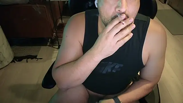 HungandThickLatin online show from 09-30-25, 03:33