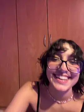 aurora xoxo online show from 12-19-24, 04:45