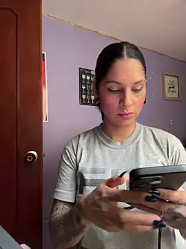 Snapshot of charlotte_stevenss_ chatting on 11-24-25, 02:39 charlotte stevenss online show from 11-24-25, 02:39