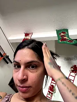 charlotte stevenss  online show from 12-22-25, 02:47