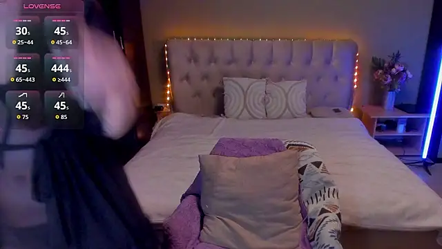 Carina E online show from 03-26-26, 09:15