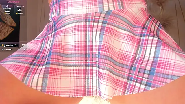 MariamRivera  online show from 01-30-25, 06:46