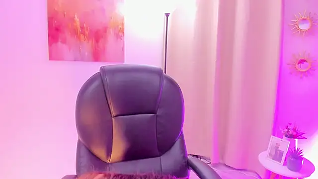 MariamRivera  online show from 03-12-26, 11:33