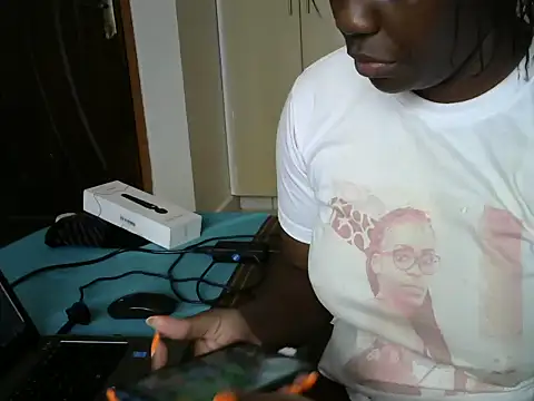 Snapshot of sexydarl chatting on 01-06-25, 07:20 sexydarl online show from 01-06-25, 07:20