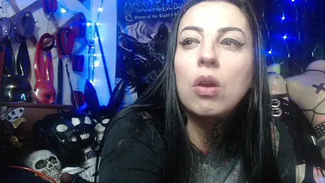 Snapshot of Astartexxx chatting on 10-13-25, 11:27 Astartexxx online show from 10-13-25, 11:27