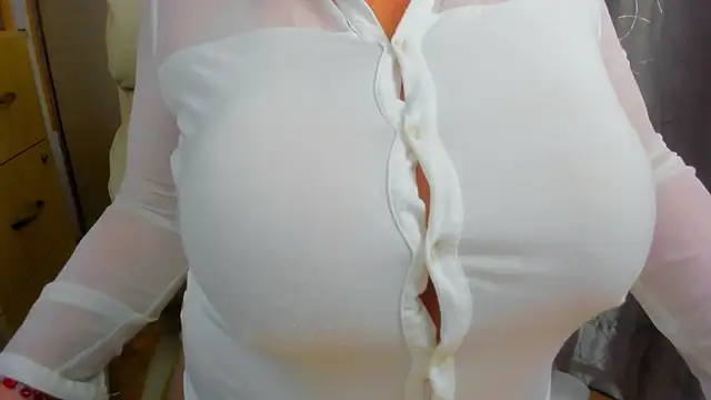 Snapshot of 77Sambuca77 chatting on 10-15-25, 07:52 77Sambuca77 online show from 10-15-25, 07:52