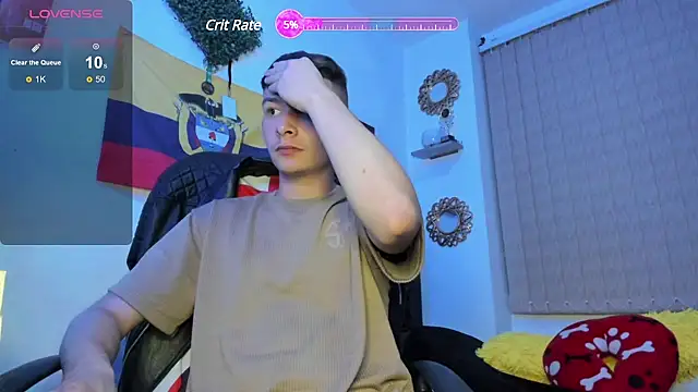 Snapshot of Christ_Miller3 chatting on 12-08-24, 03:53 Christ Miller3 online show from 12-08-24, 03:53