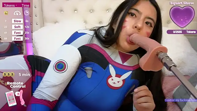 Hikikodoll   online show from 11-21-25, 08:18