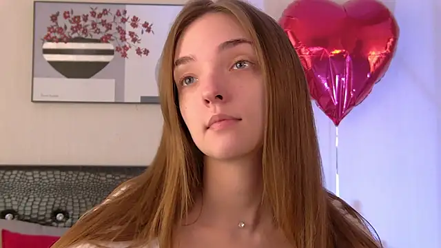 Snapshot of VirginieCruz chatting on 02-28-25, 05:37 VirginieCruz online show from 02-28-25, 05:37