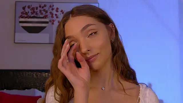 Snapshot of VirginieCruz chatting on 03-04-25, 07:43 VirginieCruz online show from 03-04-25, 07:43