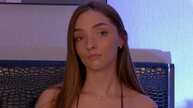 Snapshot of VirginieCruz chatting on 03-07-25, 02:56 VirginieCruz online show from 03-07-25, 02:56