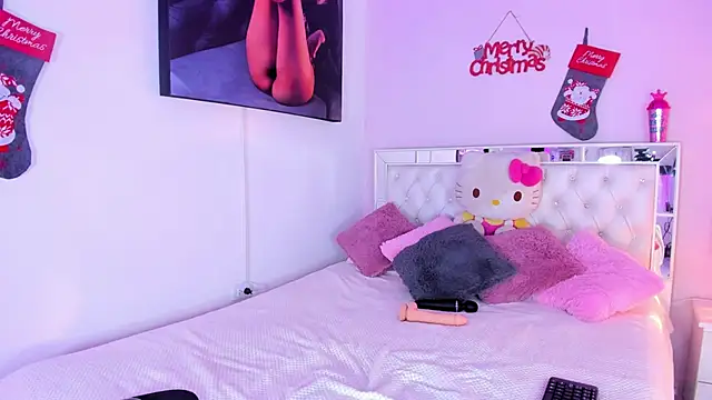 Snapshot of Candace_Hill1 chatting on 12-14-24, 10:39 Candace Hill1 online show from 12-14-24, 10:39