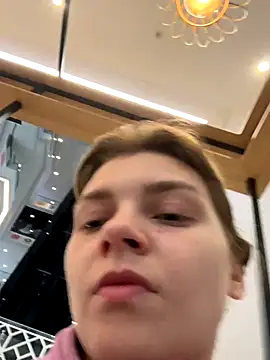 ValenciaShock online show from 10-12-25, 06:45