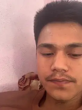 Hullax online show from 02-26-26, 03:38