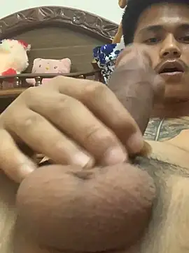 Hullax online show from 03-07-26, 04:37