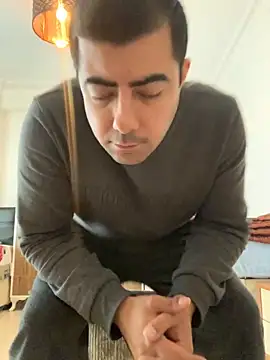 Snapshot of _Playboy_ chatting on 11-07-25, 08:14 Playboy online show from 11-07-25, 08:14