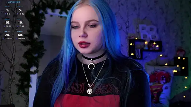 Moon Valkyrie online show from 12-28-24, 10:47