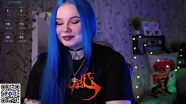 Moon Valkyrie online show from 03-17-25, 09:44