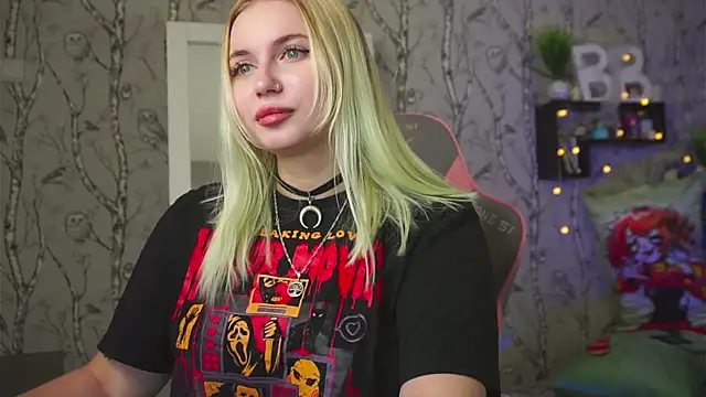 Moon Valkyrie online show from 02-03-26, 06:40