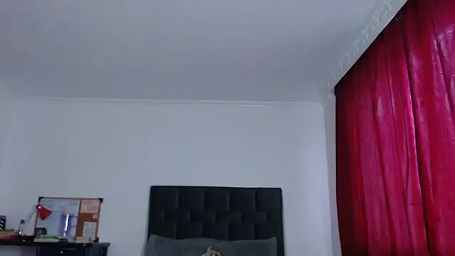 Snapshot of VALERY_MEER chatting on 09-15-25, 09:59 VALERY MEER online show from 09-15-25, 09:59