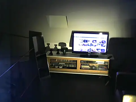 Snapshot of rodrigotof2000 chatting on 12-14-25, 07:03 rodrigotof2000 online show from 12-14-25, 07:03