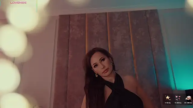 MilaDYstarlight online show from 10-24-25, 06:48