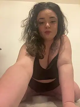 Snapshot of peaches006 chatting on 01-18-25, 11:33 peaches006 online show from 01-18-25, 11:33