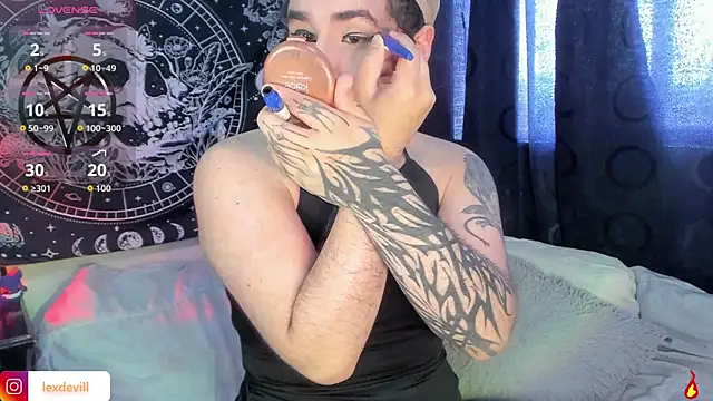 Snapshot of Lexxxxx_ chatting on 10-31-25, 09:05 Lexxxxx online show from 10-31-25, 09:05