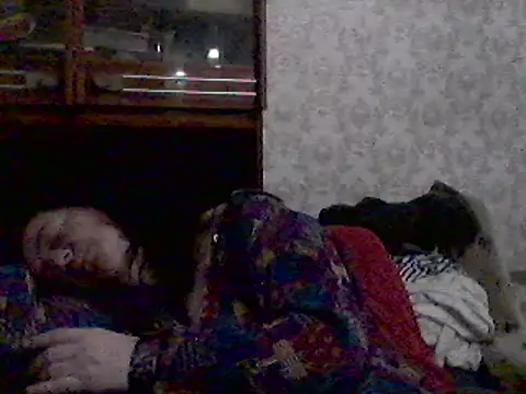 GypsiQueen2 online show from 03-04-25, 11:32