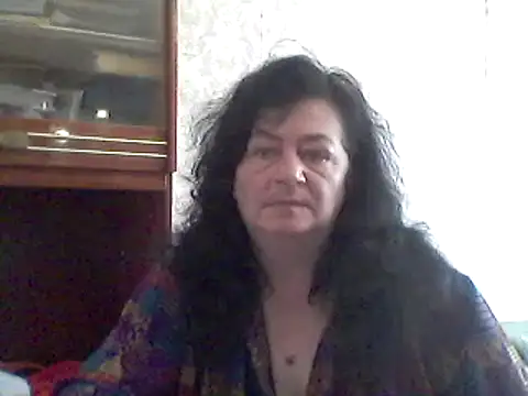 GypsiQueen2 online show from 03-05-25, 12:22